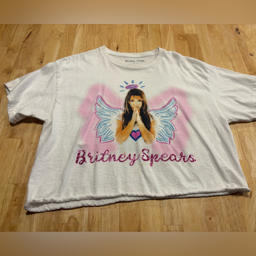 Britney Spears White Cropped T-Shirt | Urban Outfitters Cropped Band Tee